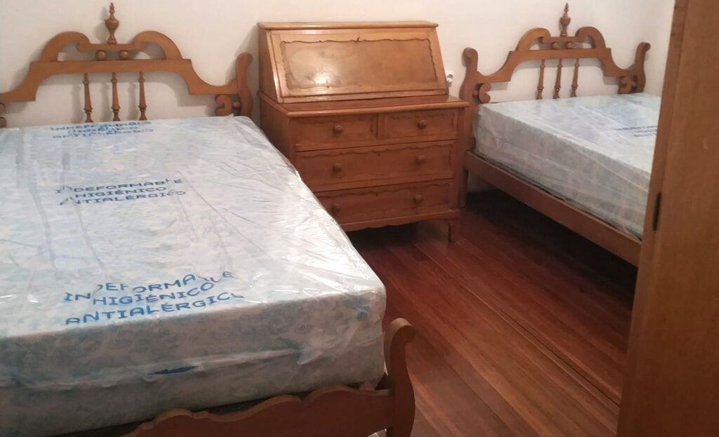 Colchón de Espuma con funda